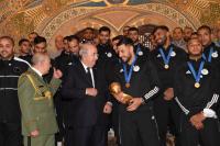 نظام "الكابرانات" يفقد أعصابه بسبب توافد نجوم المنتخب الجزائري على مدينة "مراكش" لقضاء إجازاتهم السنوية (صور)
